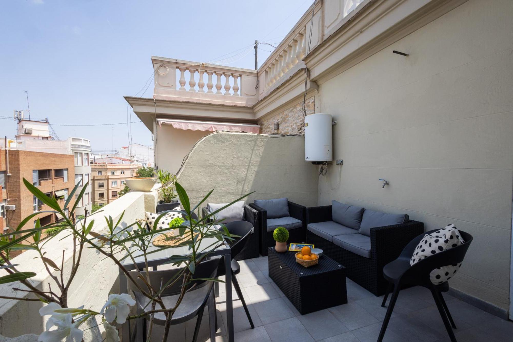 Florit Flats - Stylish 2 Bedroom Ac Wifi Terrace Attic In Valencia Center Exterior photo